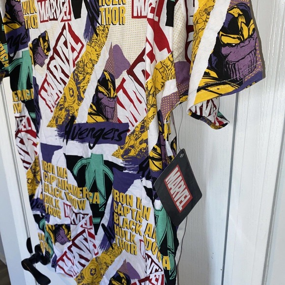NWT Marvel Advengers Thanos T Shirt New Men's SZ L All Over Print HTF - Picture 2 of 6